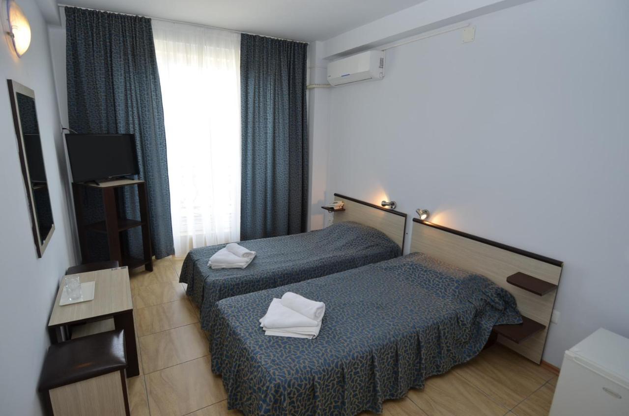 Hotel Intim Costinesti Exterior photo